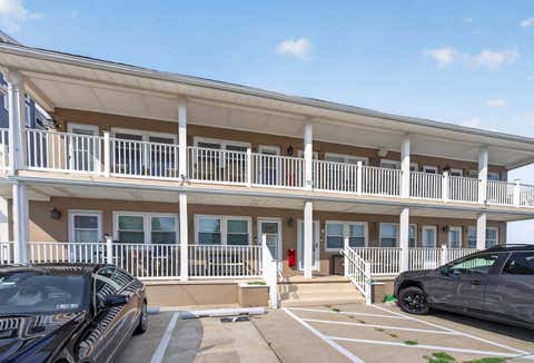 Condo For Sale - 9500 Amherst Ave #B6<br/> Margate, NJ 08402