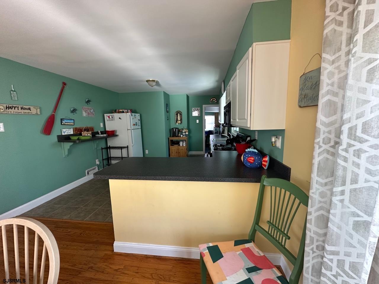 15 N Pelham