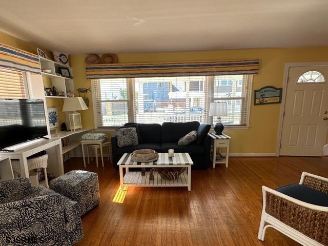 15 N Pelham