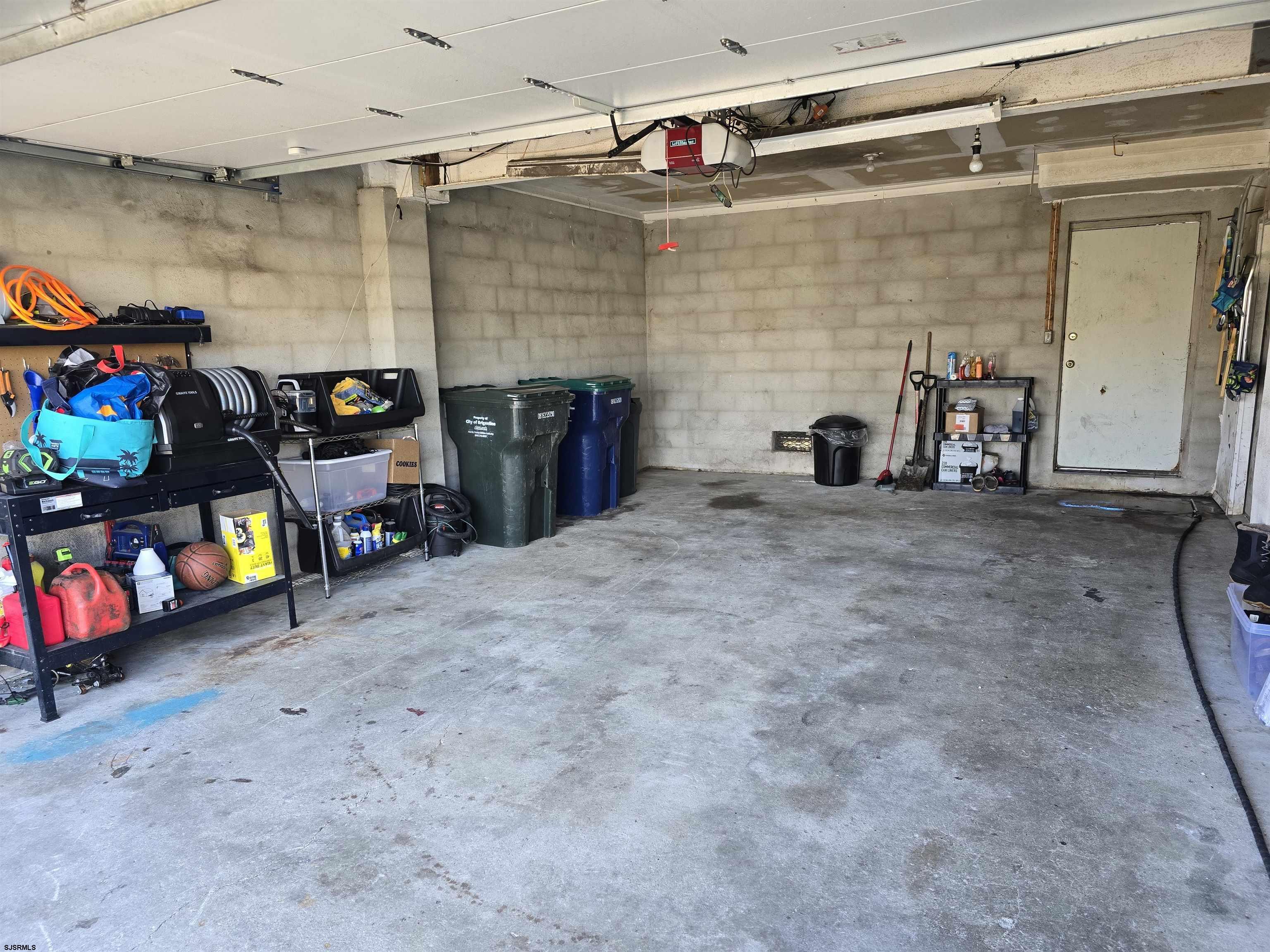 Brigantine, New Jersey 08203, United States, 3 Bedrooms Bedrooms, ,2 BathroomsBathrooms,Residential,Active,106689