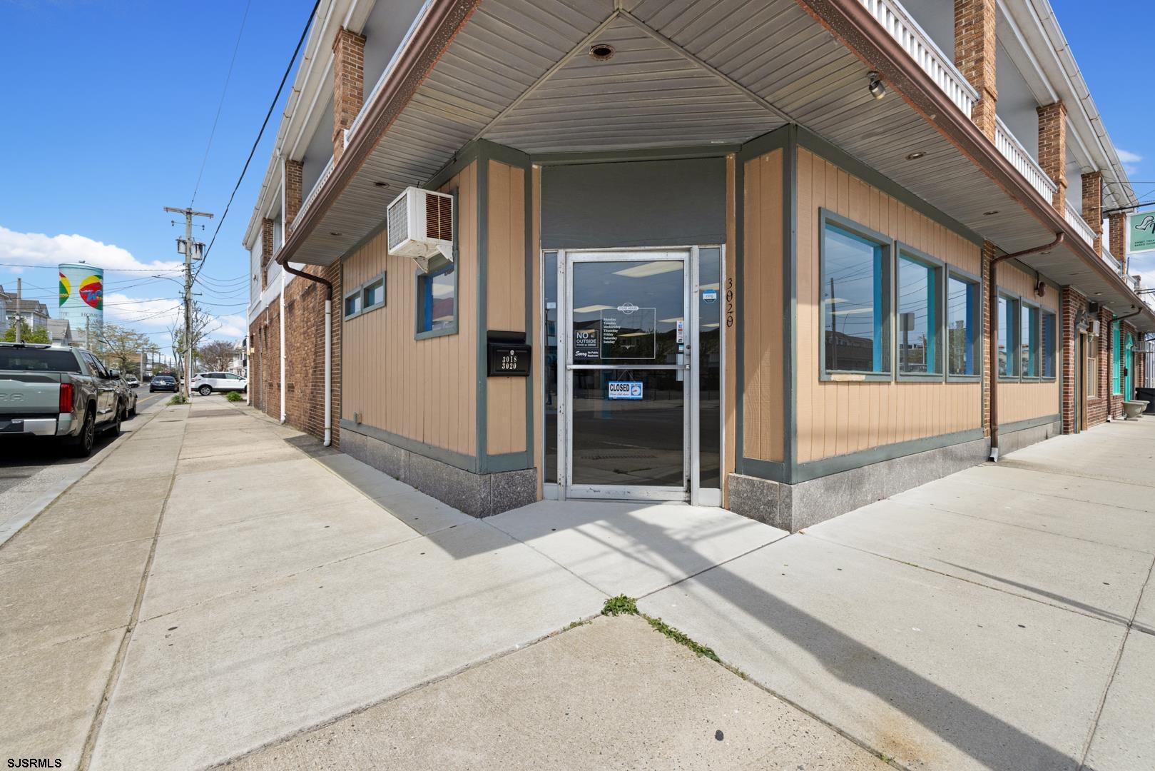 3018-3020 Pacific Ave