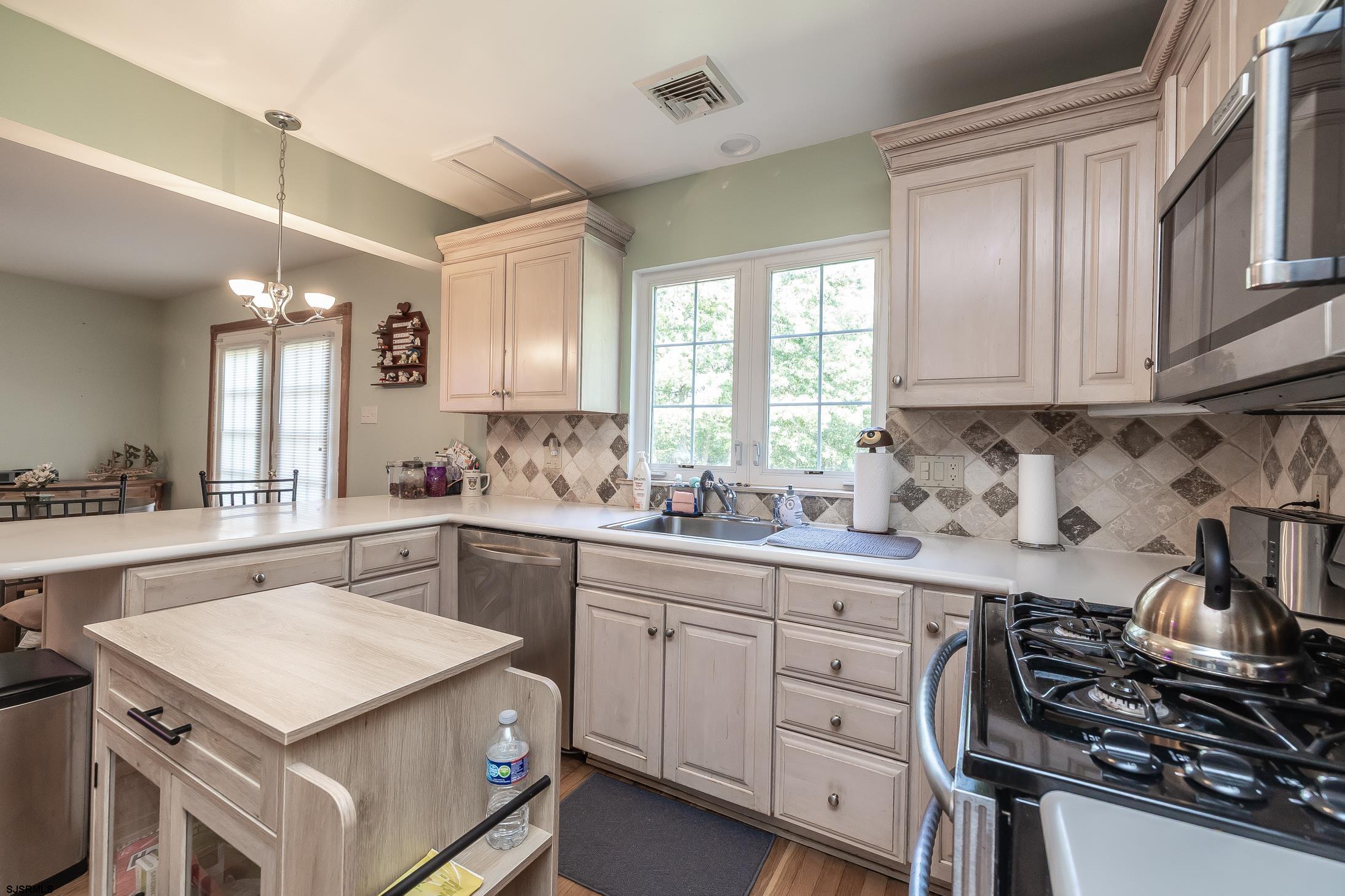 Egg Harbor Township, New Jersey 08234, United States, 5 Bedrooms Bedrooms, ,4 BathroomsBathrooms,Residential,Active,198274