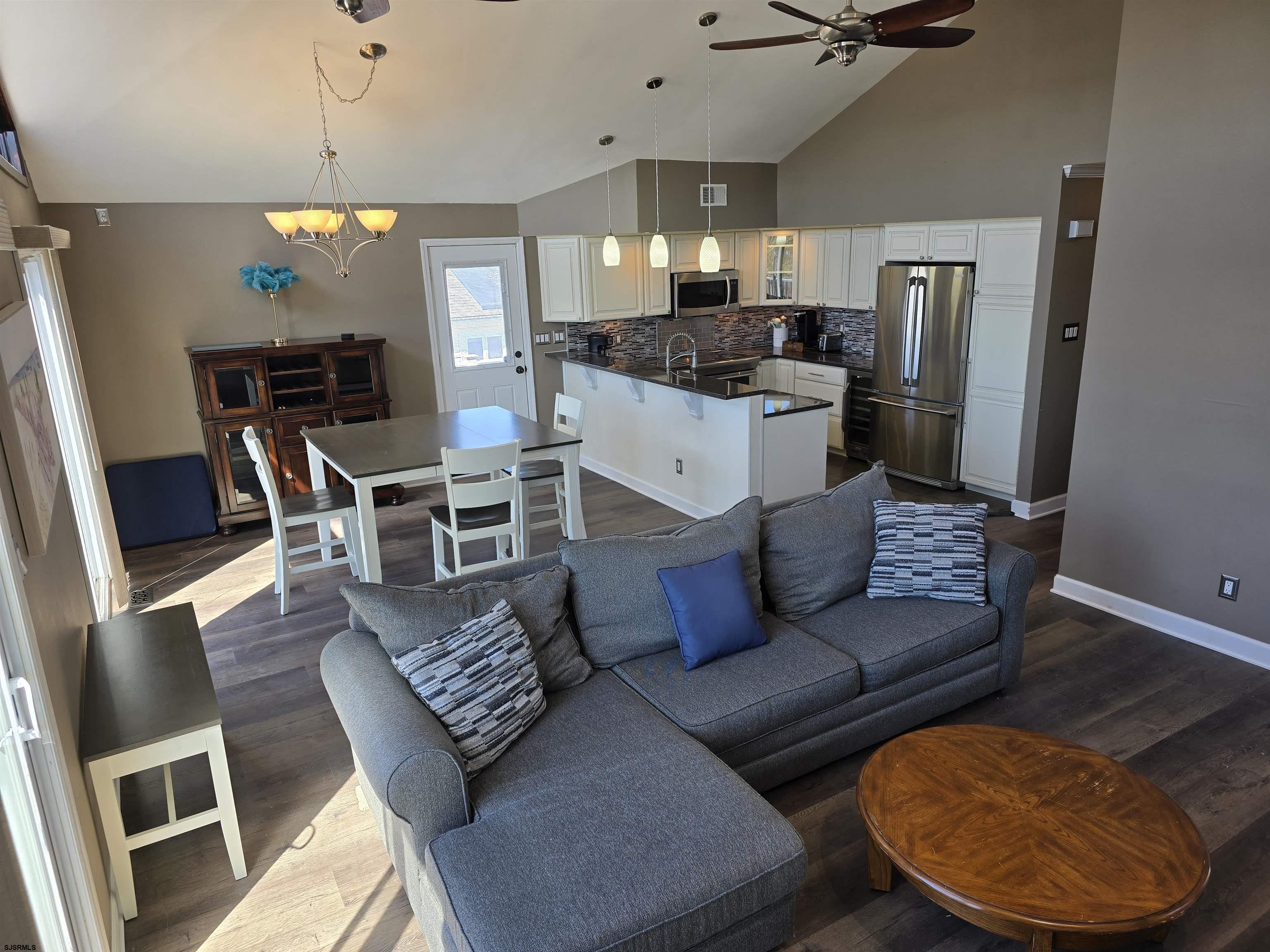 Brigantine, New Jersey 08203, United States, 3 Bedrooms Bedrooms, ,2 BathroomsBathrooms,Residential,Active,99335