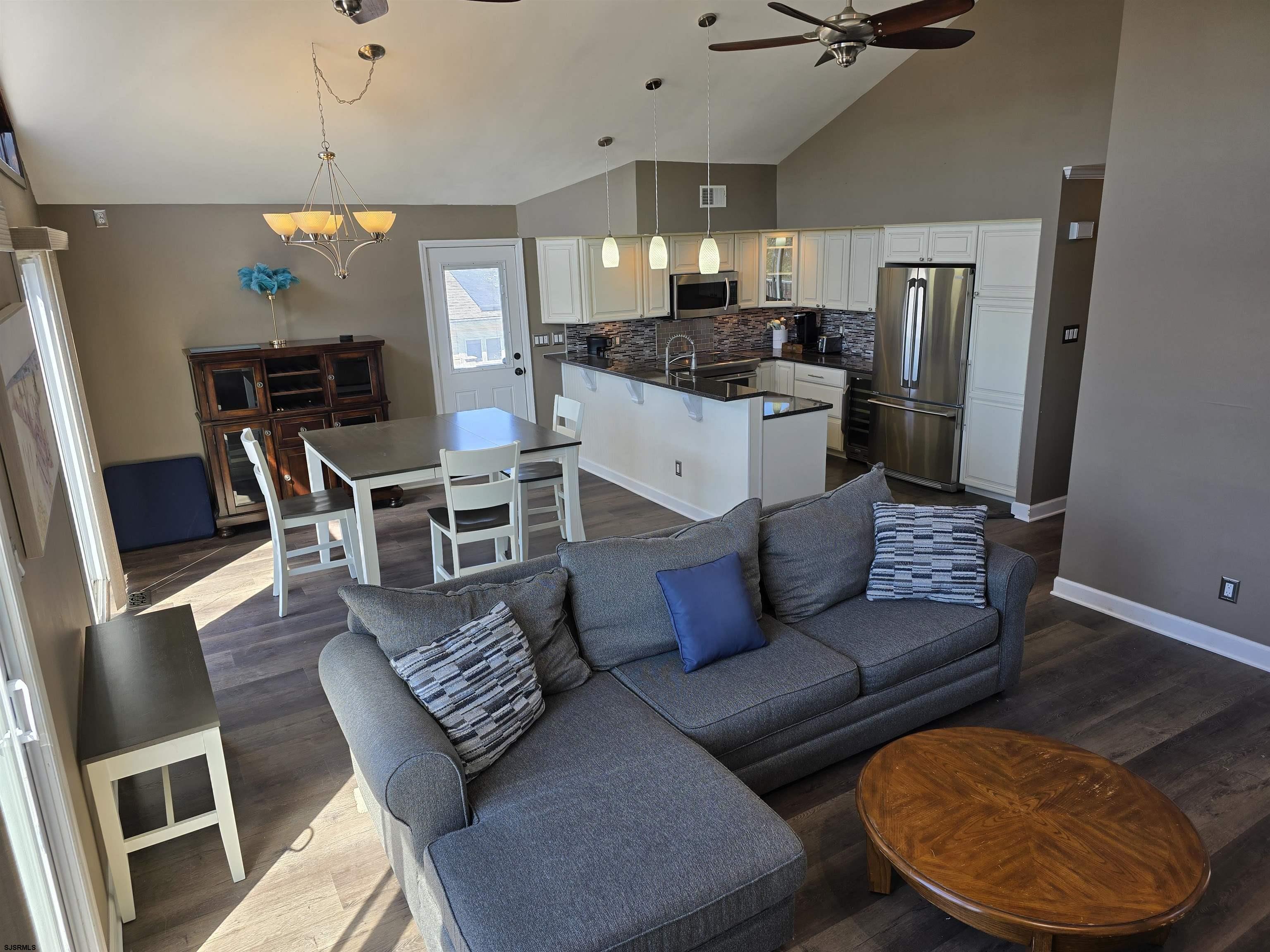 Brigantine, New Jersey 08203, United States, 3 Bedrooms Bedrooms, ,2 BathroomsBathrooms,Residential,Active,99335