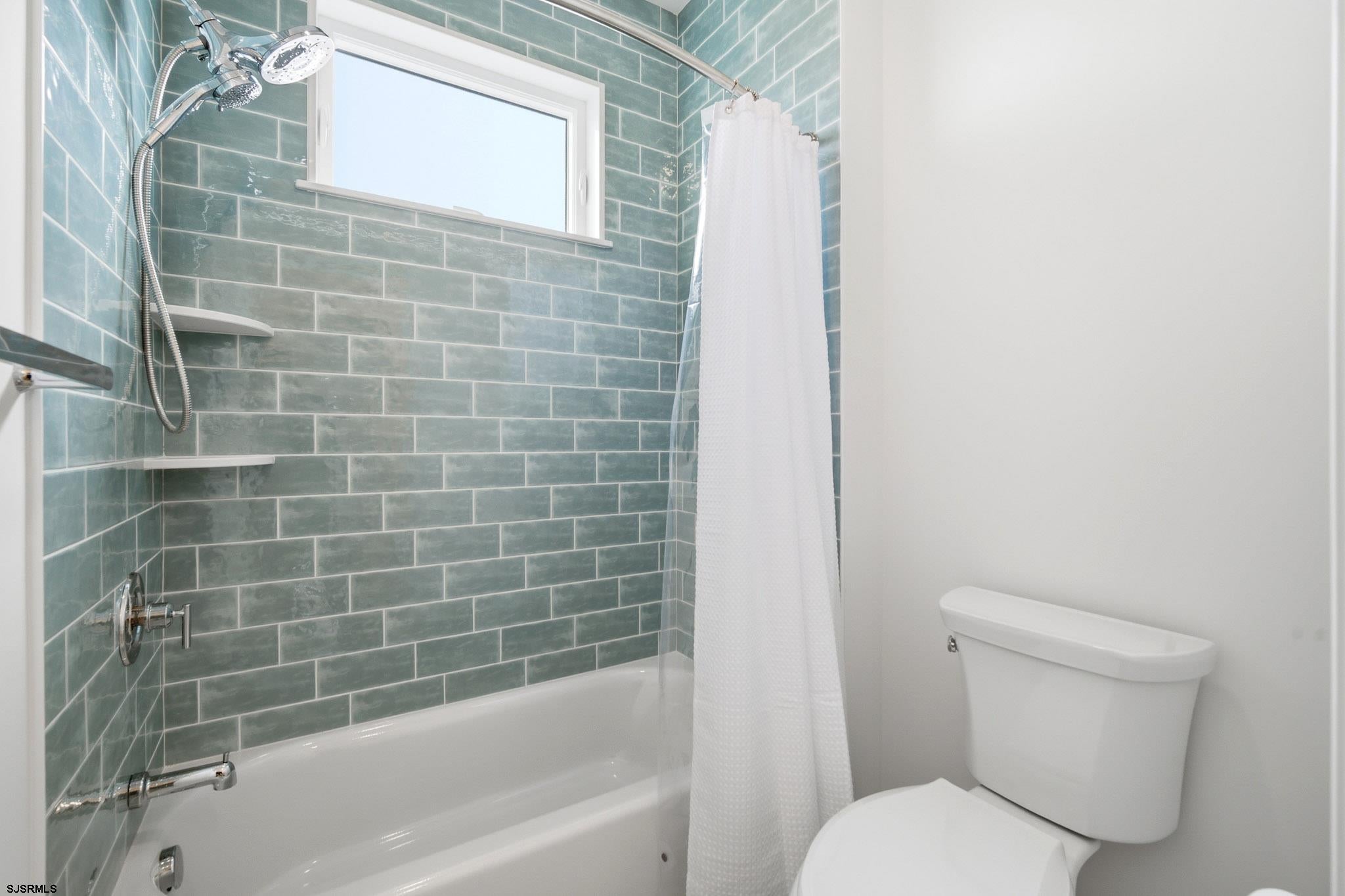 138 N Roosevelt Blvd, Brigantine, NJ, 08203, USA, 6 Bedrooms Bedrooms, ,4 BathroomsBathrooms,Residential,Active,138 N Roosevelt Blvd,606079