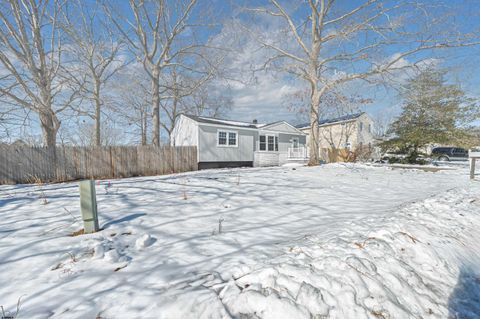 Photo of 7 Fairview Dr, Egg Harbor Township, NJ 08234 (MLS # 605199)