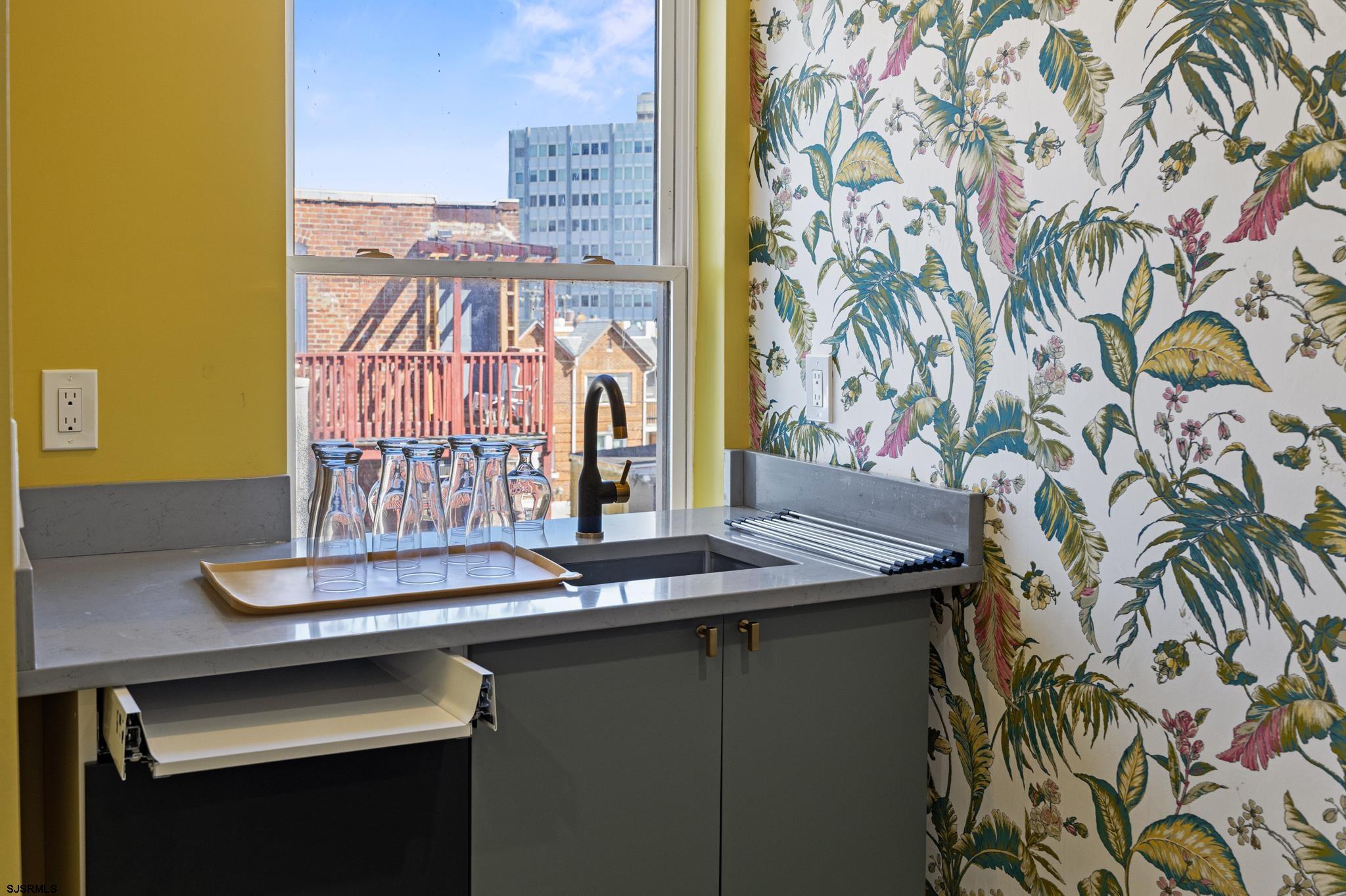 Atlantic City, New Jersey 08401, United States, 5 Bedrooms Bedrooms, ,3 BathroomsBathrooms,Residential,Active,158896