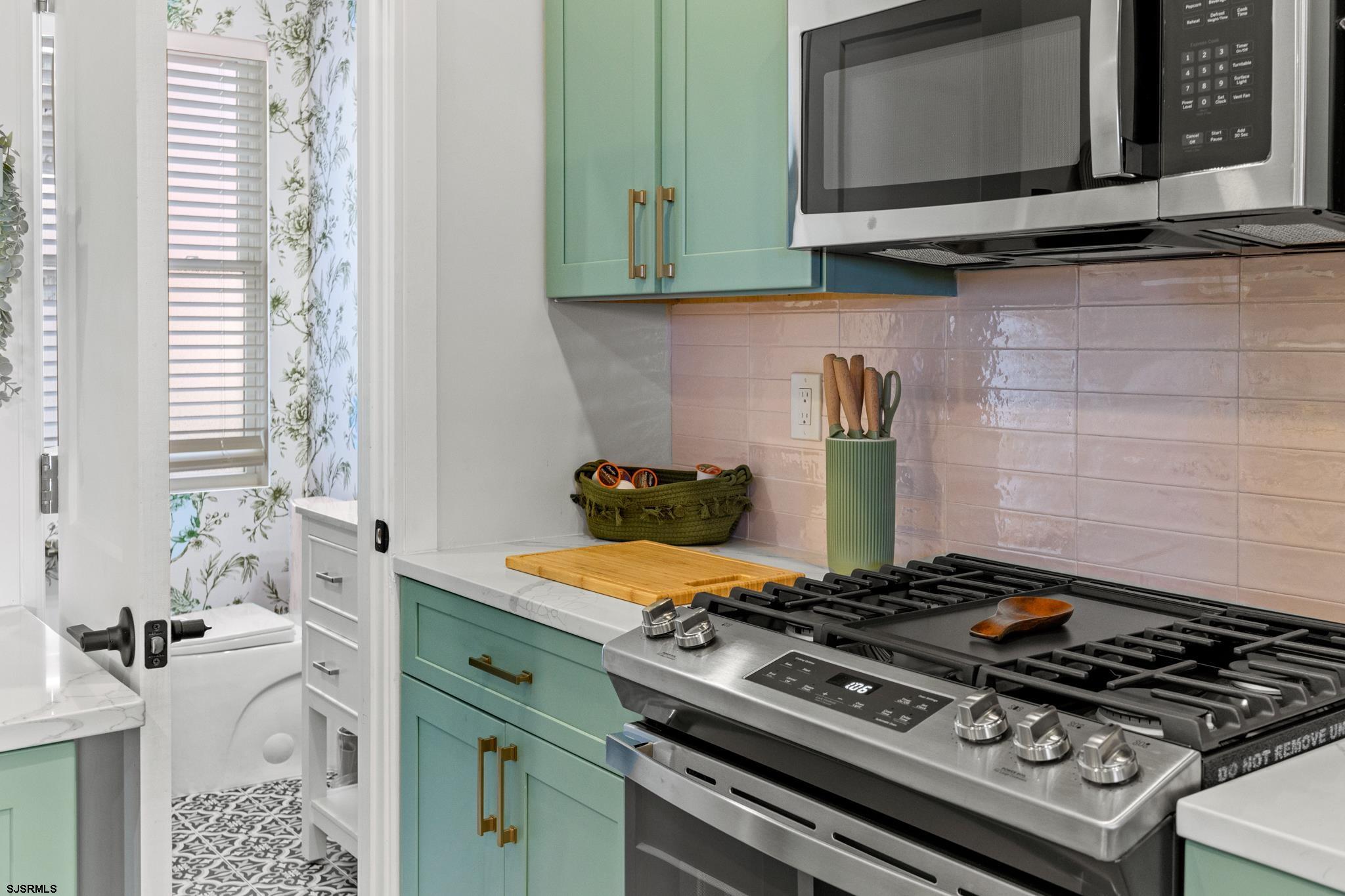 Atlantic City, New Jersey 08401, United States, 5 Bedrooms Bedrooms, ,3 BathroomsBathrooms,Residential,Active,158896