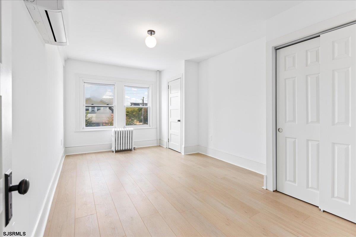 Ventnor, New Jersey 08406, United States, 8 Bedrooms Bedrooms, ,5 BathroomsBathrooms,Residential,Active,118165