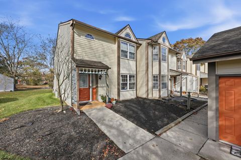 Condo For Sale - 685 E Lake Front #81<br/> Smithville, NJ 08205