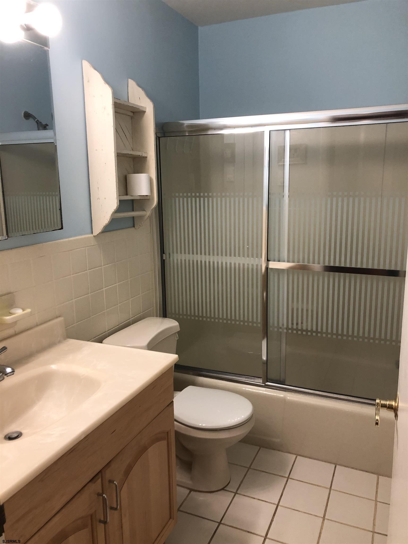 Margate, New Jersey 08402, United States, 2 Bedrooms Bedrooms, ,1 BathroomBathrooms,Residential,Active,67520