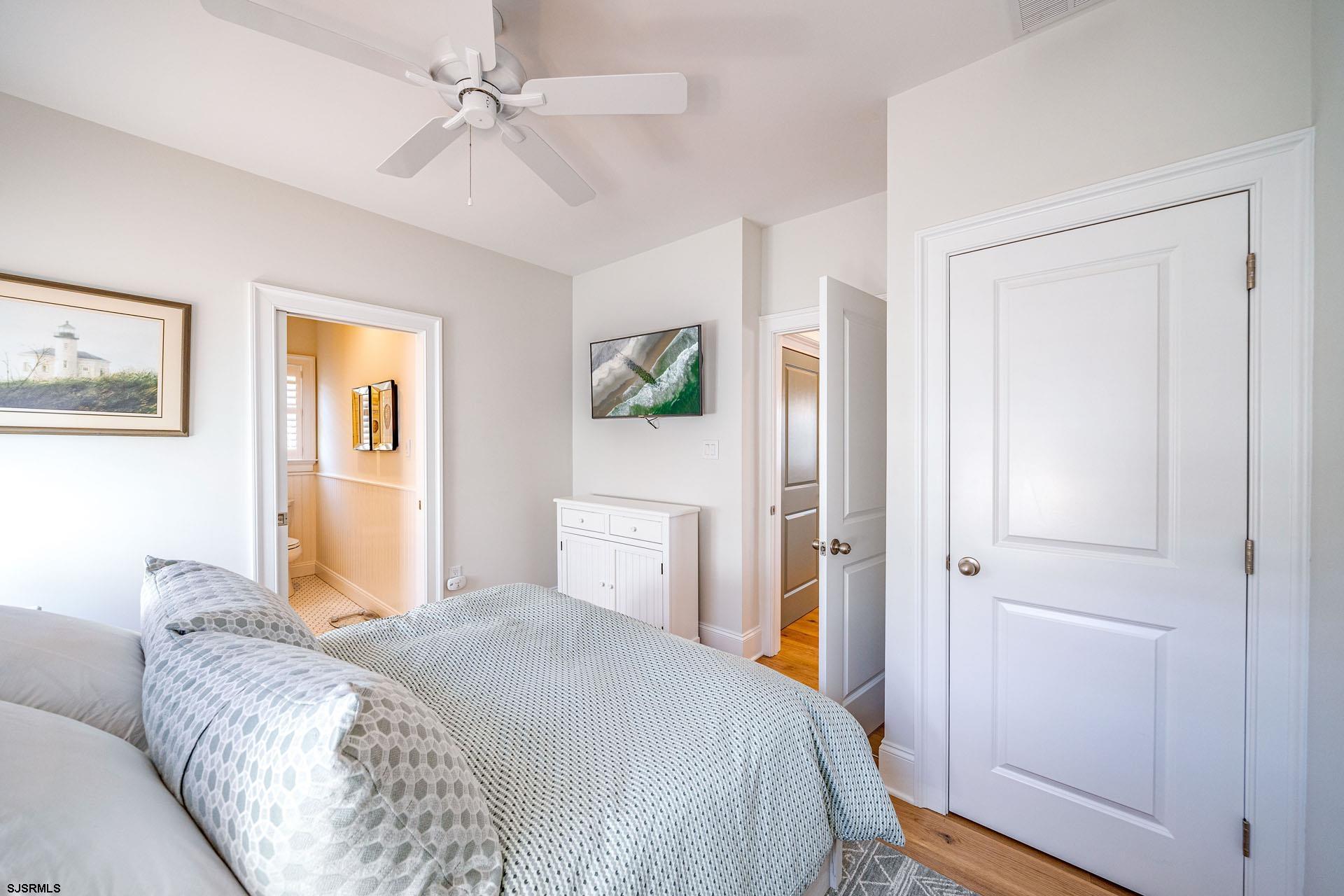 Ocean City, New Jersey 08226, United States, 5 Bedrooms Bedrooms, ,3 BathroomsBathrooms,Residential,Pending,157328