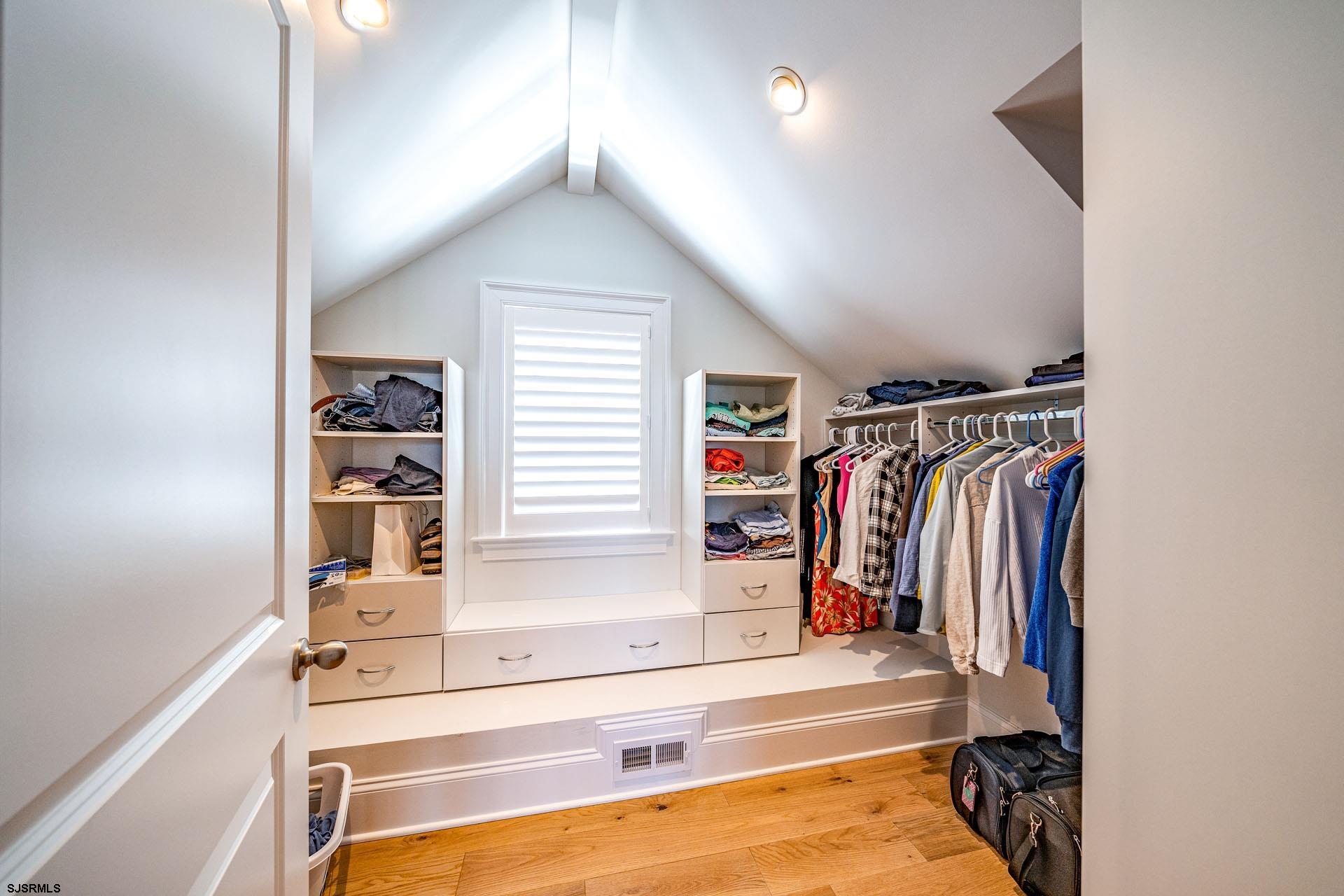 Ocean City, New Jersey 08226, United States, 5 Bedrooms Bedrooms, ,3 BathroomsBathrooms,Residential,Pending,157328