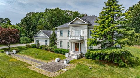 Homes For Sale - 1880 Brookfield Street<br/> Cumberland County, Vineland, NJ 08361