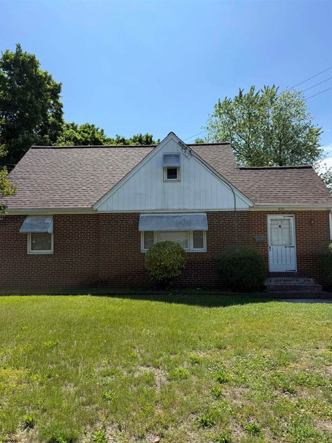 Homes For Sale - 650 Grape Street<br/> Hammonton, NJ 08037