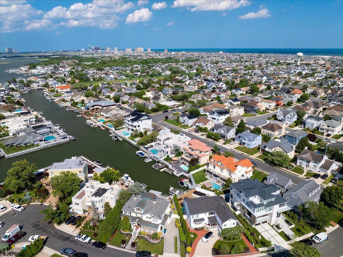 Margate, New Jersey 08402, United States, 4 Bedrooms Bedrooms, ,4 BathroomsBathrooms,Residential,Active,1748