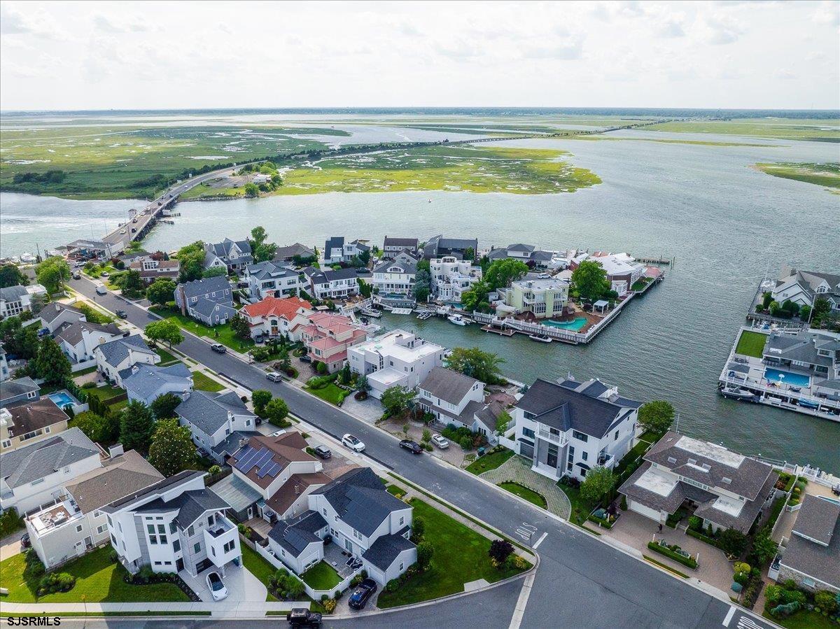 Margate, New Jersey 08402, United States, 4 Bedrooms Bedrooms, ,4 BathroomsBathrooms,Residential,Active,1748