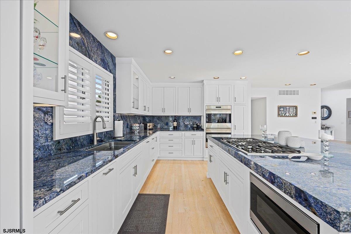 Margate, New Jersey 08402, United States, 4 Bedrooms Bedrooms, ,4 BathroomsBathrooms,Residential,Active,1748