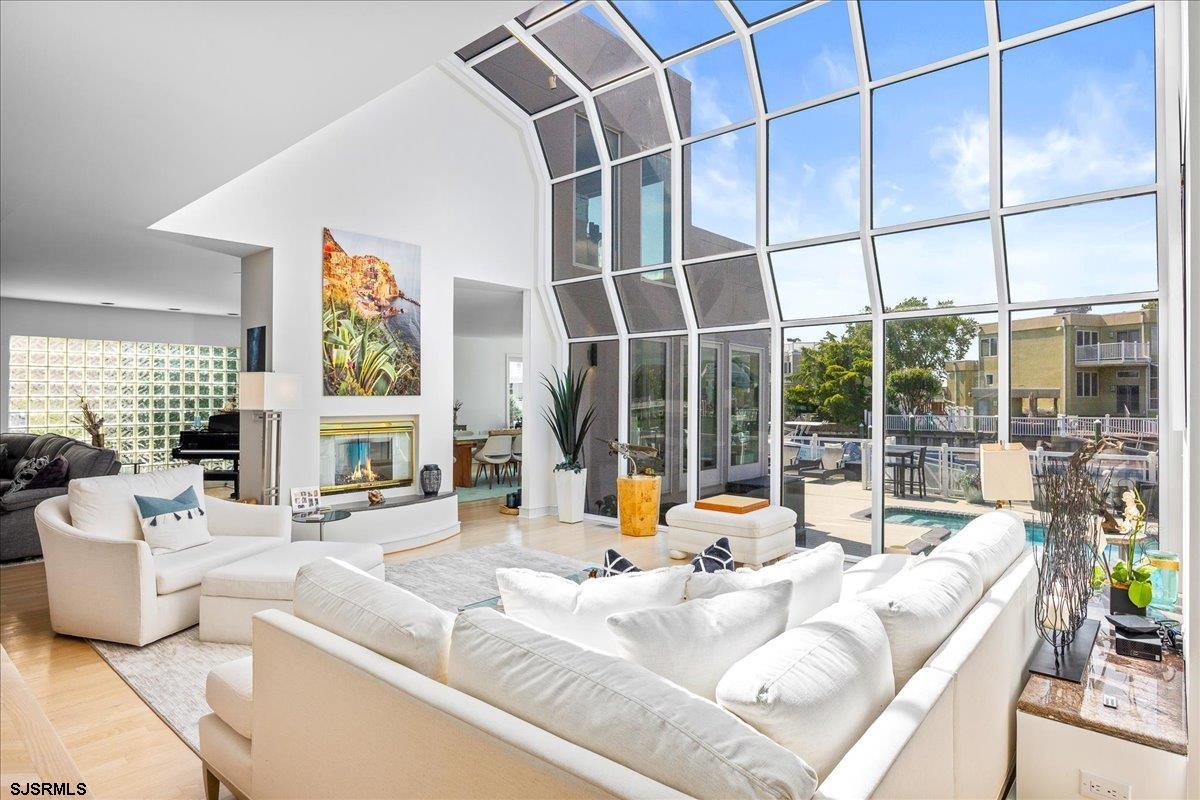 Margate, New Jersey 08402, United States, 4 Bedrooms Bedrooms, ,4 BathroomsBathrooms,Residential,Active,1748