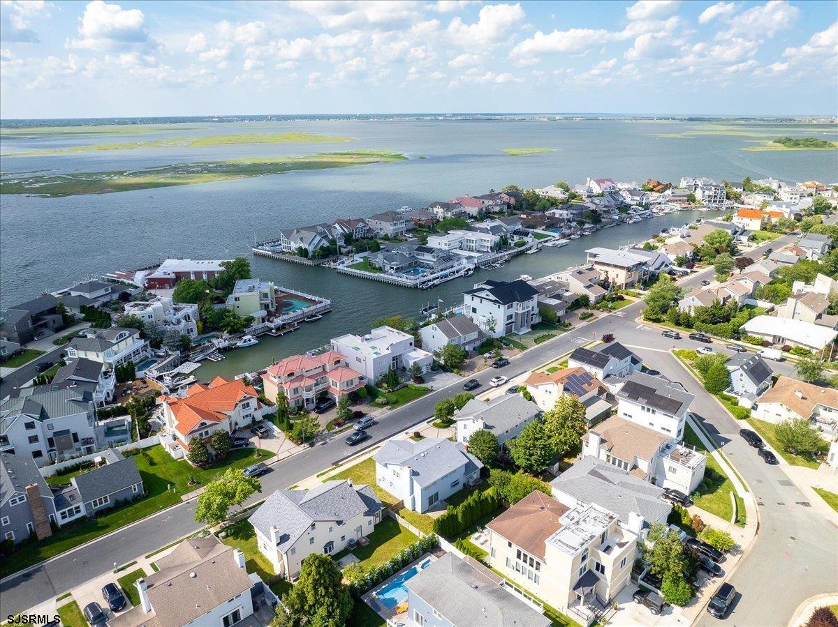 Margate, New Jersey 08402, United States, 4 Bedrooms Bedrooms, ,4 BathroomsBathrooms,Residential,Active,1748