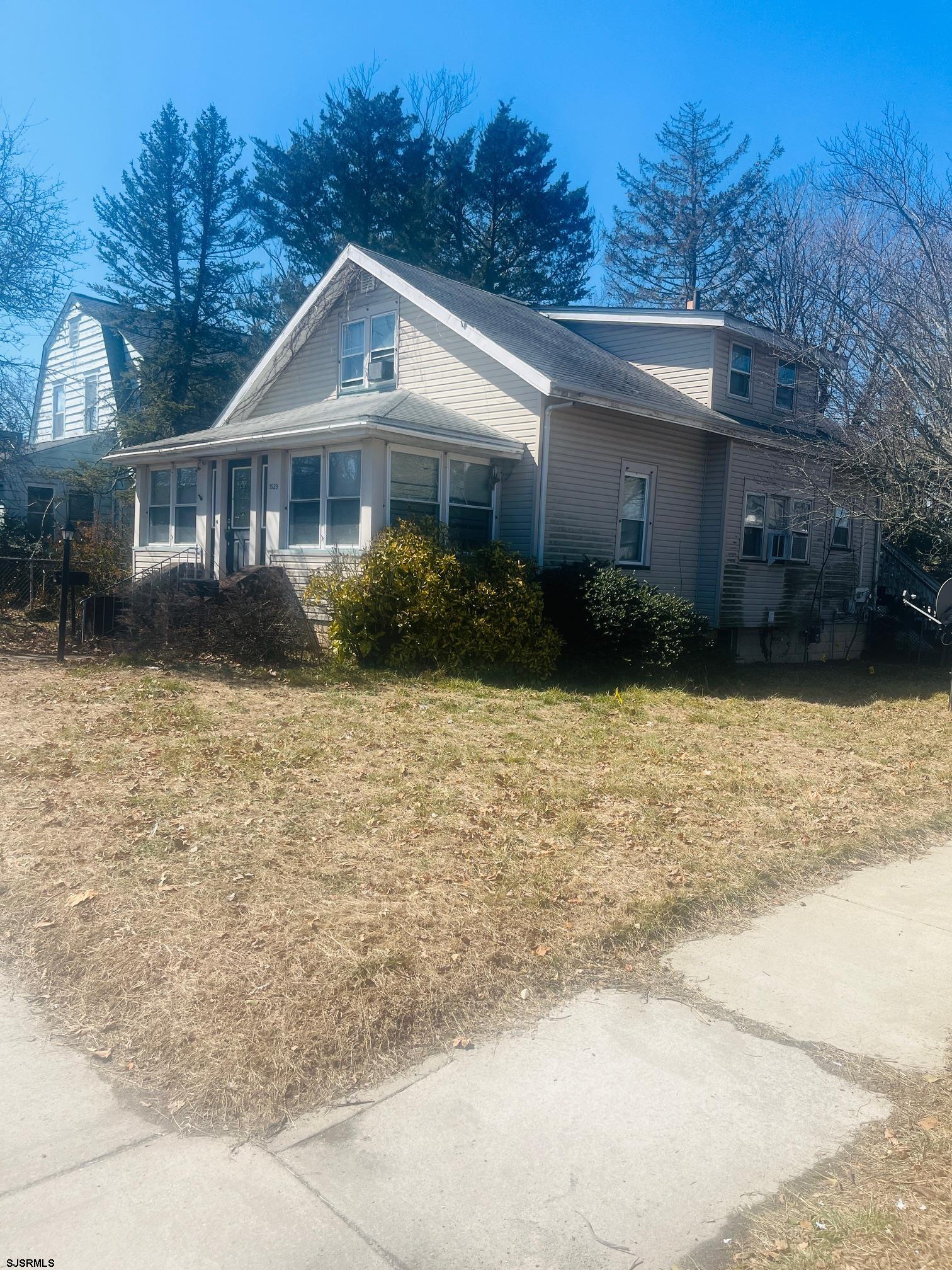 1529 N Franklin Blvd