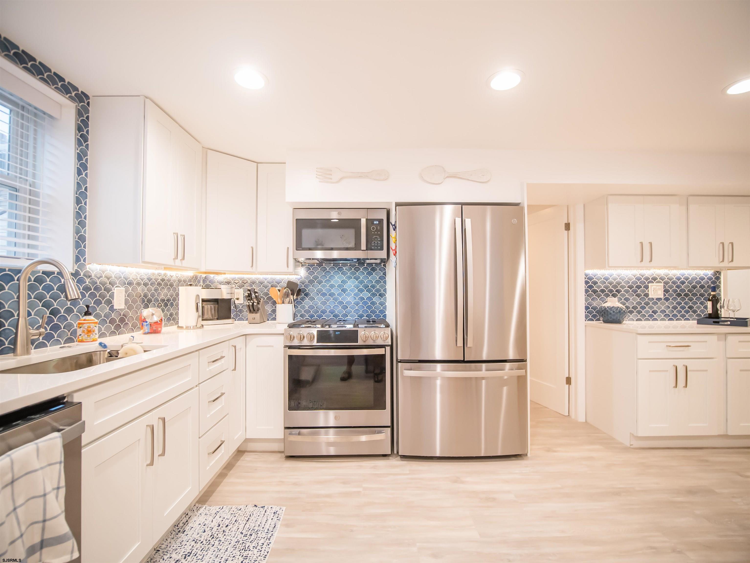 Ventnor, New Jersey 08406, United States, 3 Bedrooms Bedrooms, ,2 BathroomsBathrooms,Residential,Active,90326