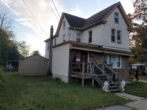 Photo of 321 Fulton St, Millville, NJ 08332 (MLS # 602778)