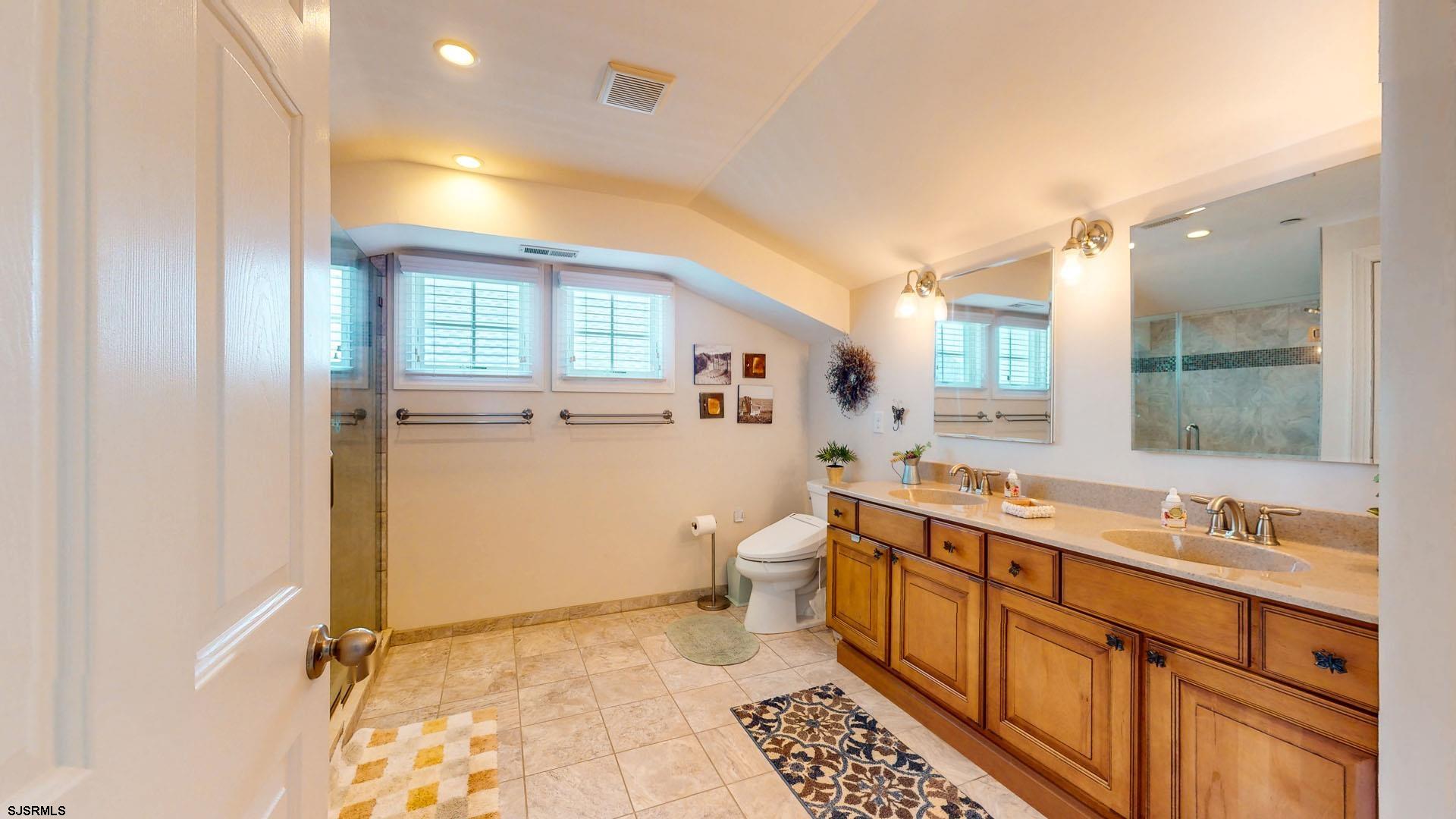 Ocean City, New Jersey 08226, United States, 9 Bedrooms Bedrooms, ,5 BathroomsBathrooms,Residential,Active,149779