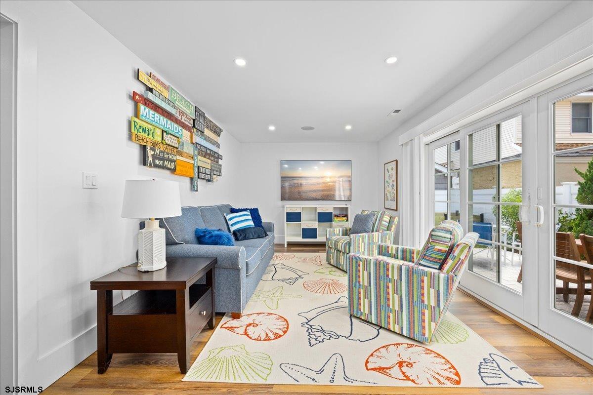 Margate, New Jersey 08402, United States, 6 Bedrooms Bedrooms, ,4 BathroomsBathrooms,Residential,Active,184083