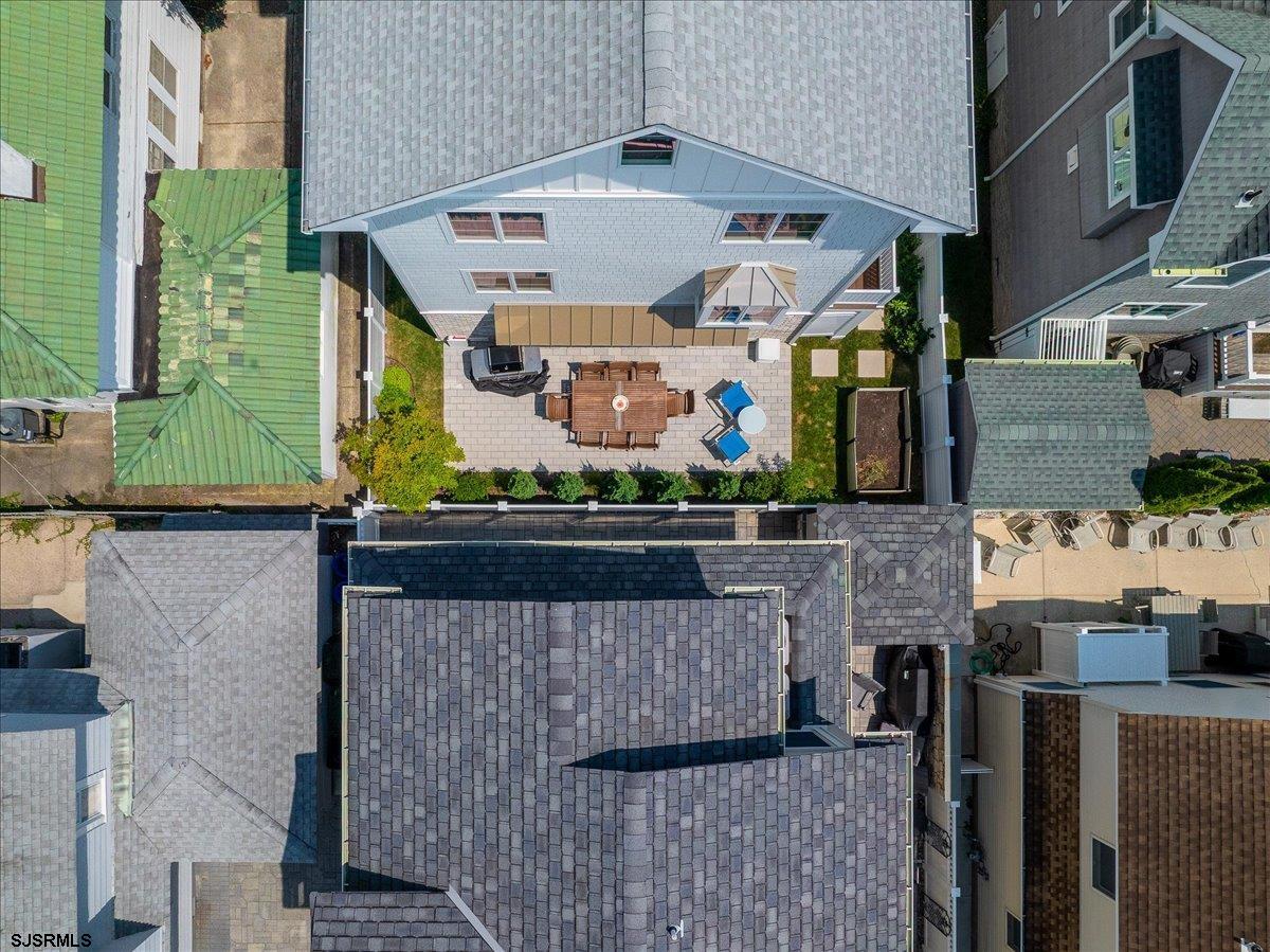 Margate, New Jersey 08402, United States, 6 Bedrooms Bedrooms, ,4 BathroomsBathrooms,Residential,Active,184083