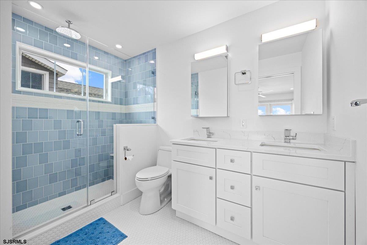 Margate, New Jersey 08402, United States, 6 Bedrooms Bedrooms, ,4 BathroomsBathrooms,Residential,Active,184083