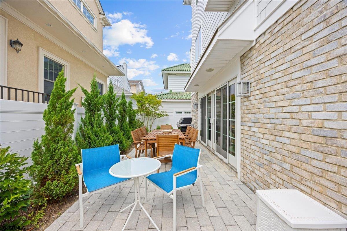 Margate, New Jersey 08402, United States, 6 Bedrooms Bedrooms, ,4 BathroomsBathrooms,Residential,Active,184083