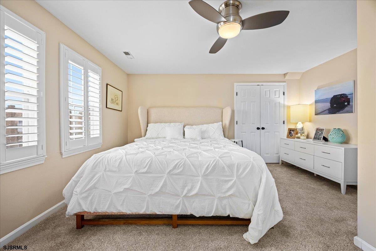 Ventnor, New Jersey 08406, United States, 9 Bedrooms Bedrooms, ,4 BathroomsBathrooms,Residential,Active,254486