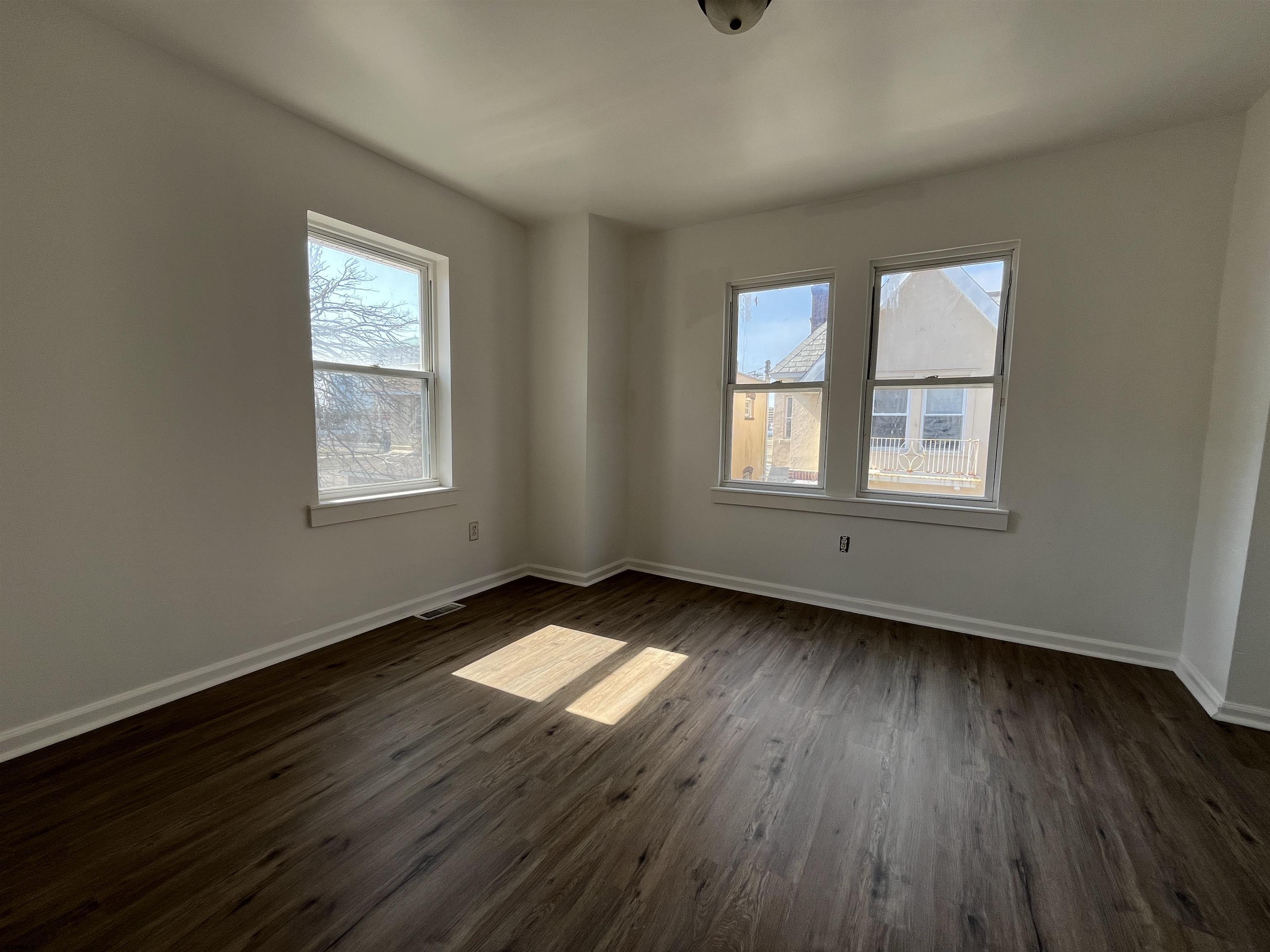 Atlantic City, New Jersey 08401, United States, 3 Bedrooms Bedrooms, ,2 BathroomsBathrooms,Residential,Active,89473