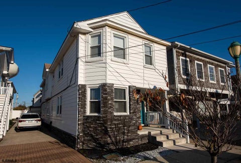 Condo For Rent - 109 N Washington Ave<br/> Margate, NJ 08402
