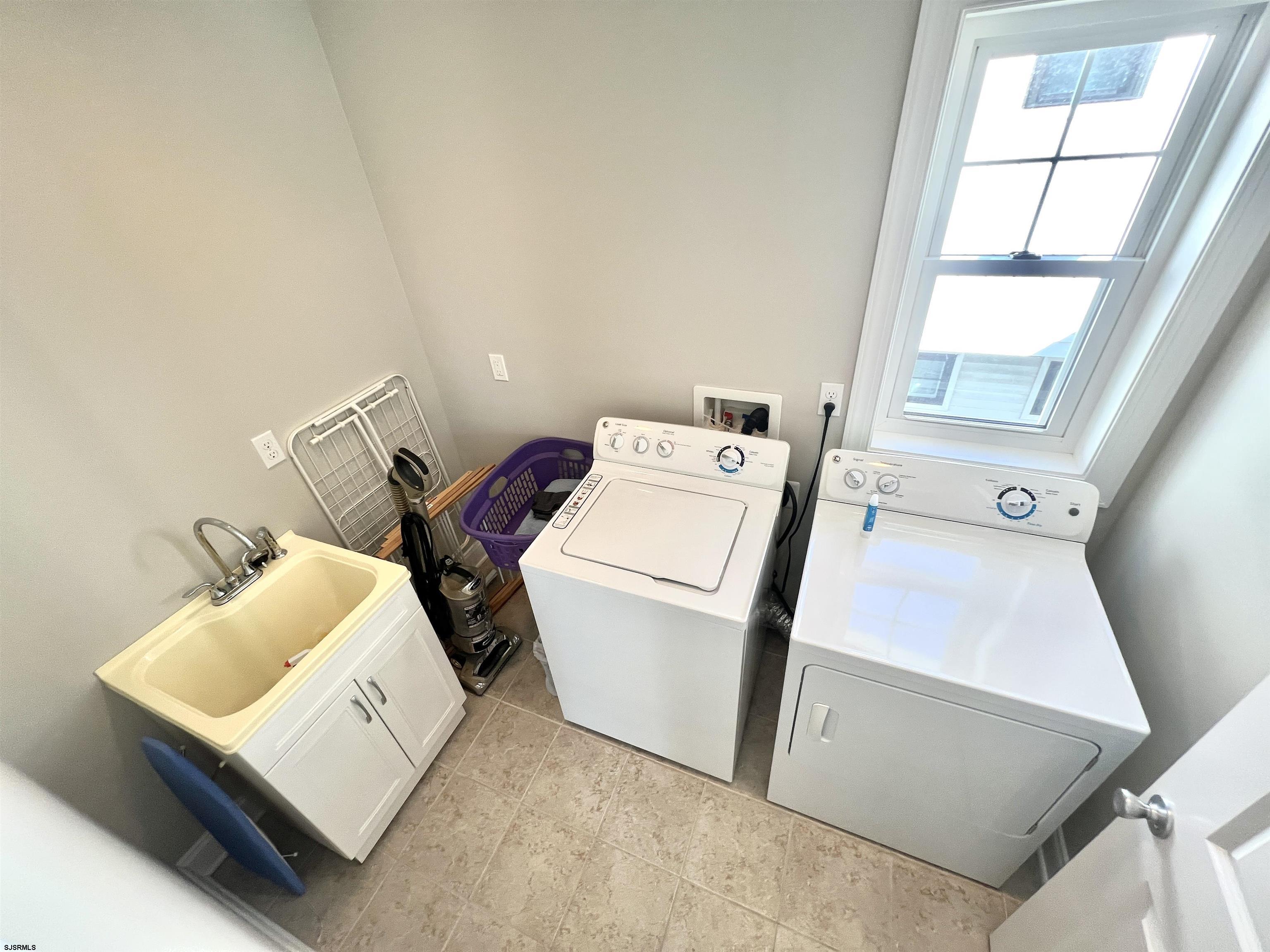 Ocean City, New Jersey 08226, United States, 4 Bedrooms Bedrooms, ,4 BathroomsBathrooms,Residential,Active,239913