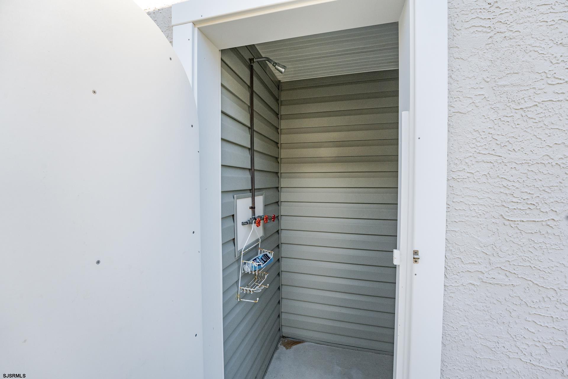 Ocean City, New Jersey 08226, United States, 4 Bedrooms Bedrooms, ,4 BathroomsBathrooms,Residential,Active,239913