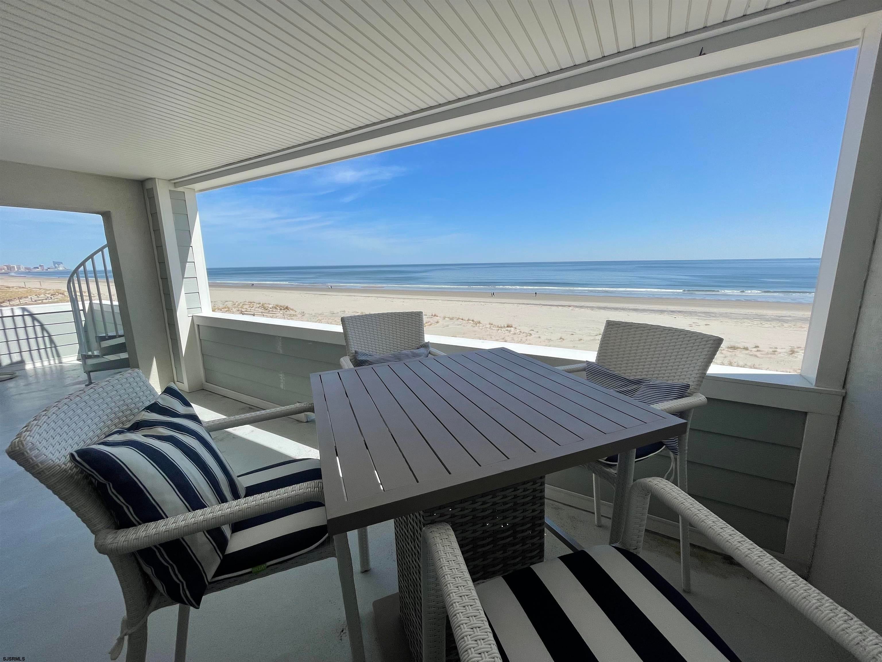 1703 Beach