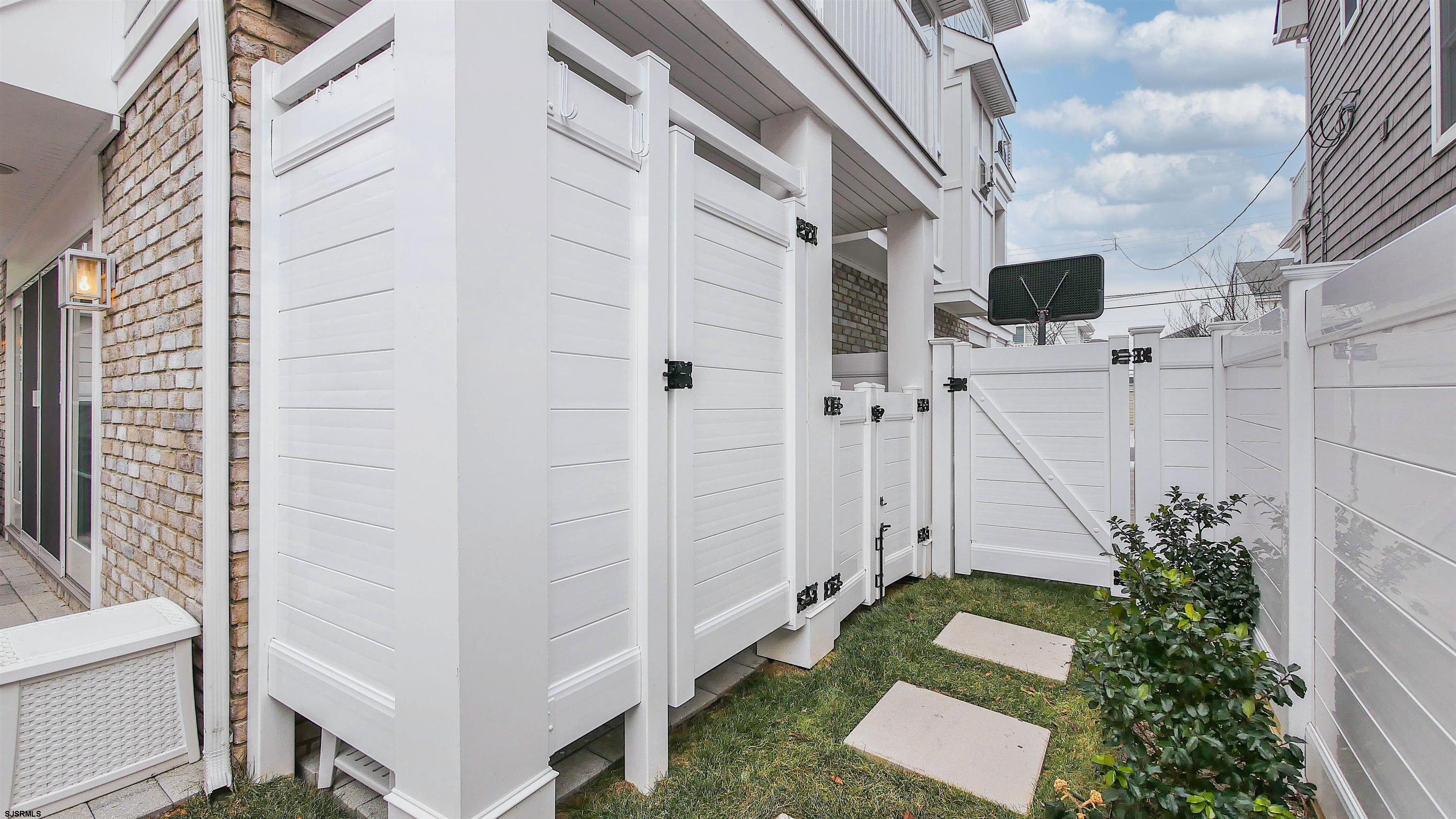 Margate, New Jersey 08402, United States, 6 Bedrooms Bedrooms, ,4 BathroomsBathrooms,Residential,Active,14605