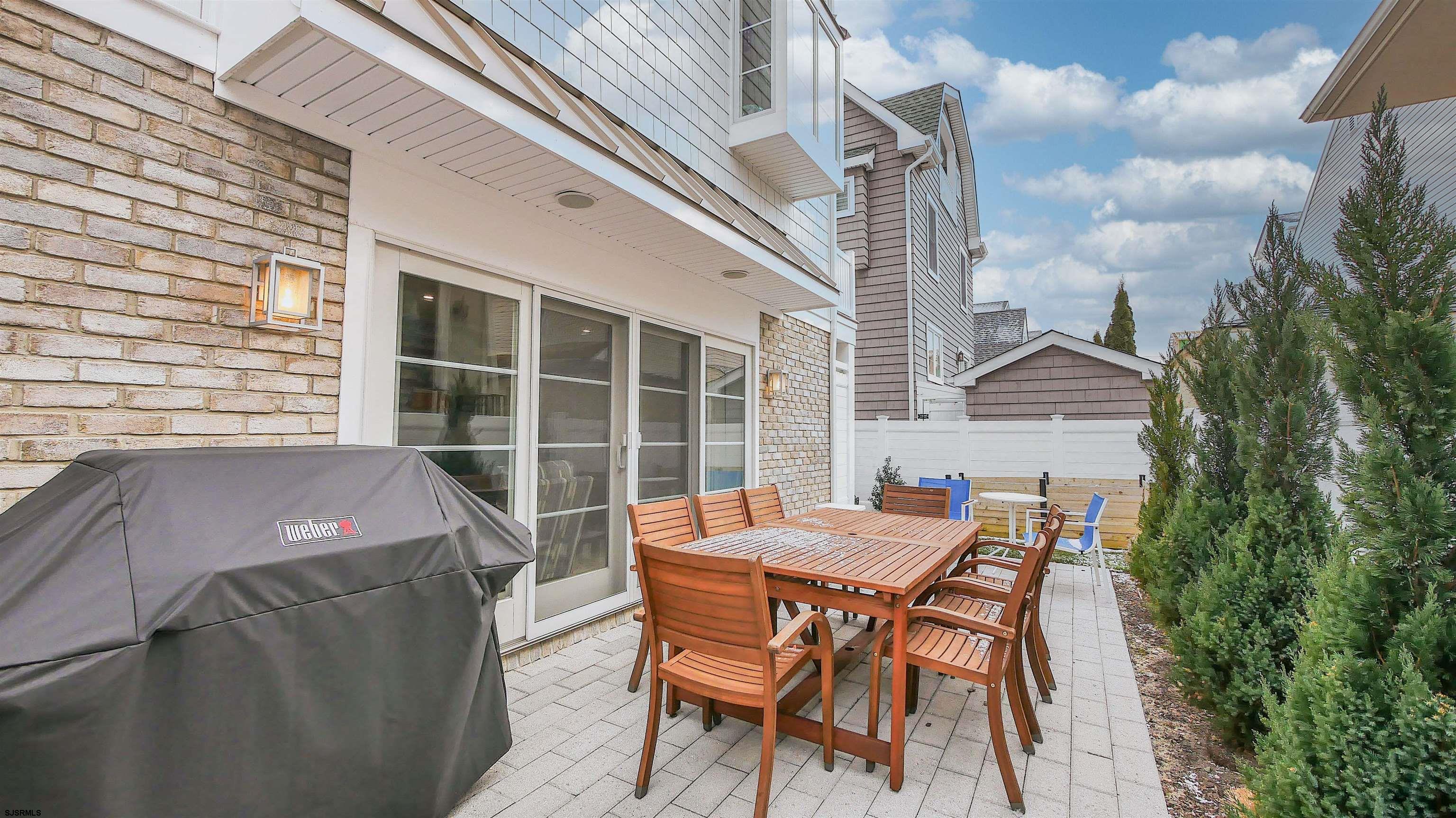 Margate, New Jersey 08402, United States, 6 Bedrooms Bedrooms, ,4 BathroomsBathrooms,Residential,Active,14605