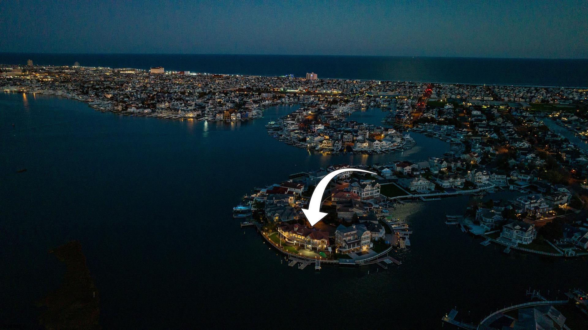 Ocean City, New Jersey 08226, United States, 6 Bedrooms Bedrooms, ,6 BathroomsBathrooms,Residential,Active,8976