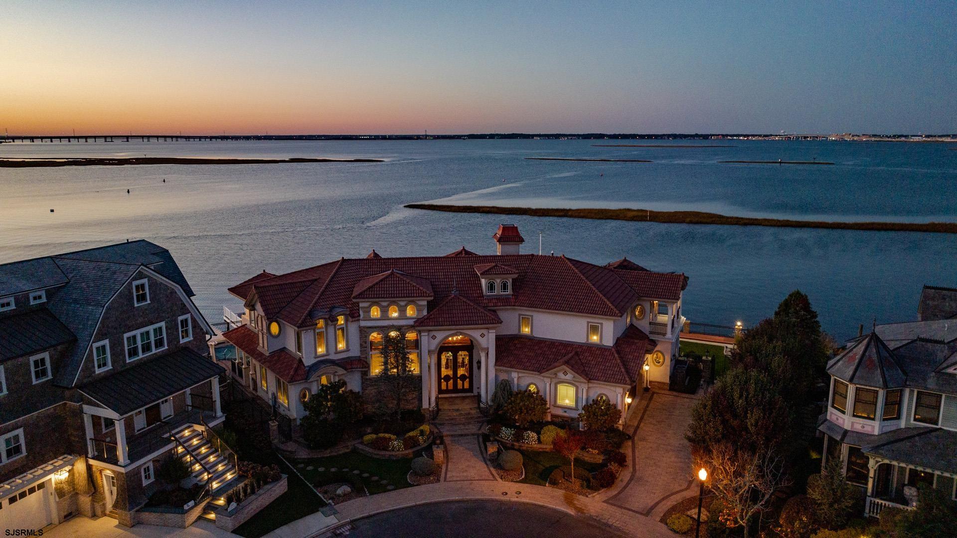 Ocean City, New Jersey 08226, United States, 6 Bedrooms Bedrooms, ,6 BathroomsBathrooms,Residential,Active,8976