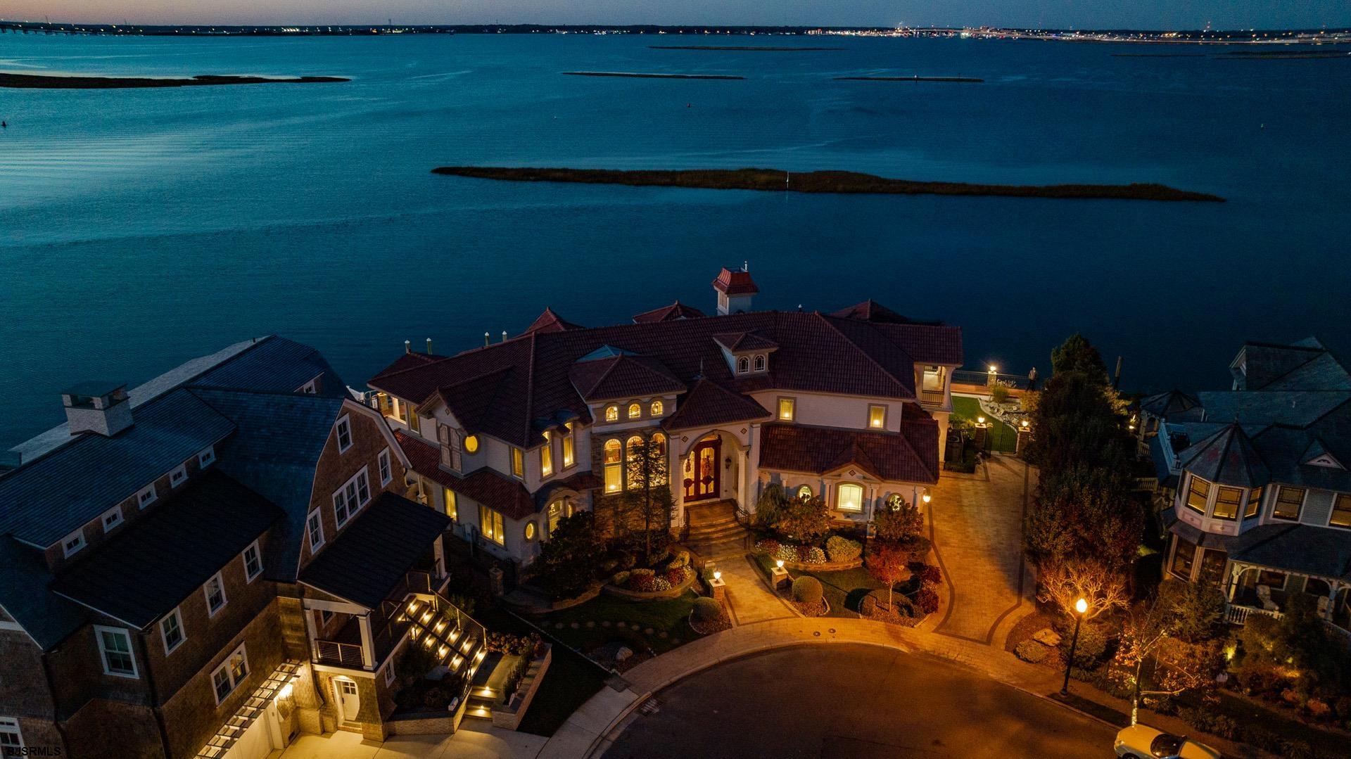 Ocean City, New Jersey 08226, United States, 6 Bedrooms Bedrooms, ,6 BathroomsBathrooms,Residential,Active,8976