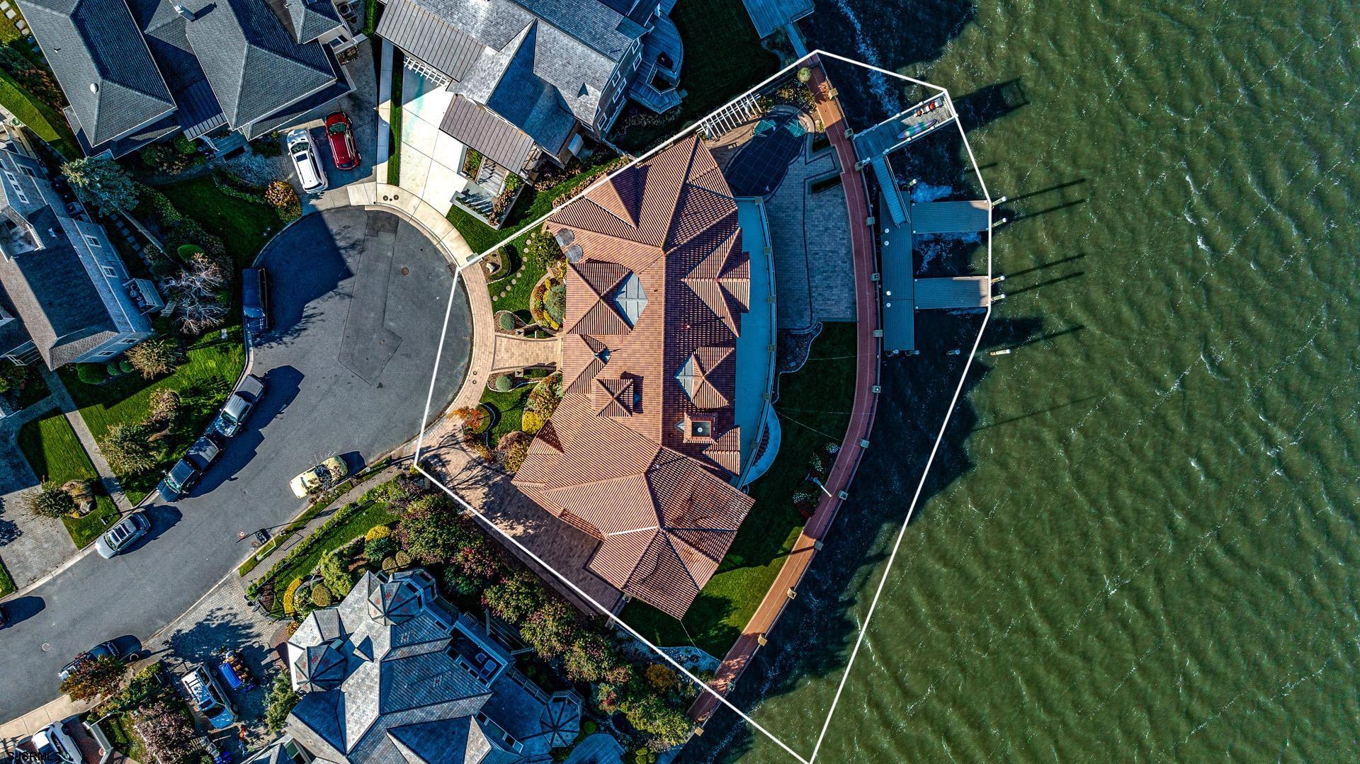 Ocean City, New Jersey 08226, United States, 6 Bedrooms Bedrooms, ,6 BathroomsBathrooms,Residential,Active,8976