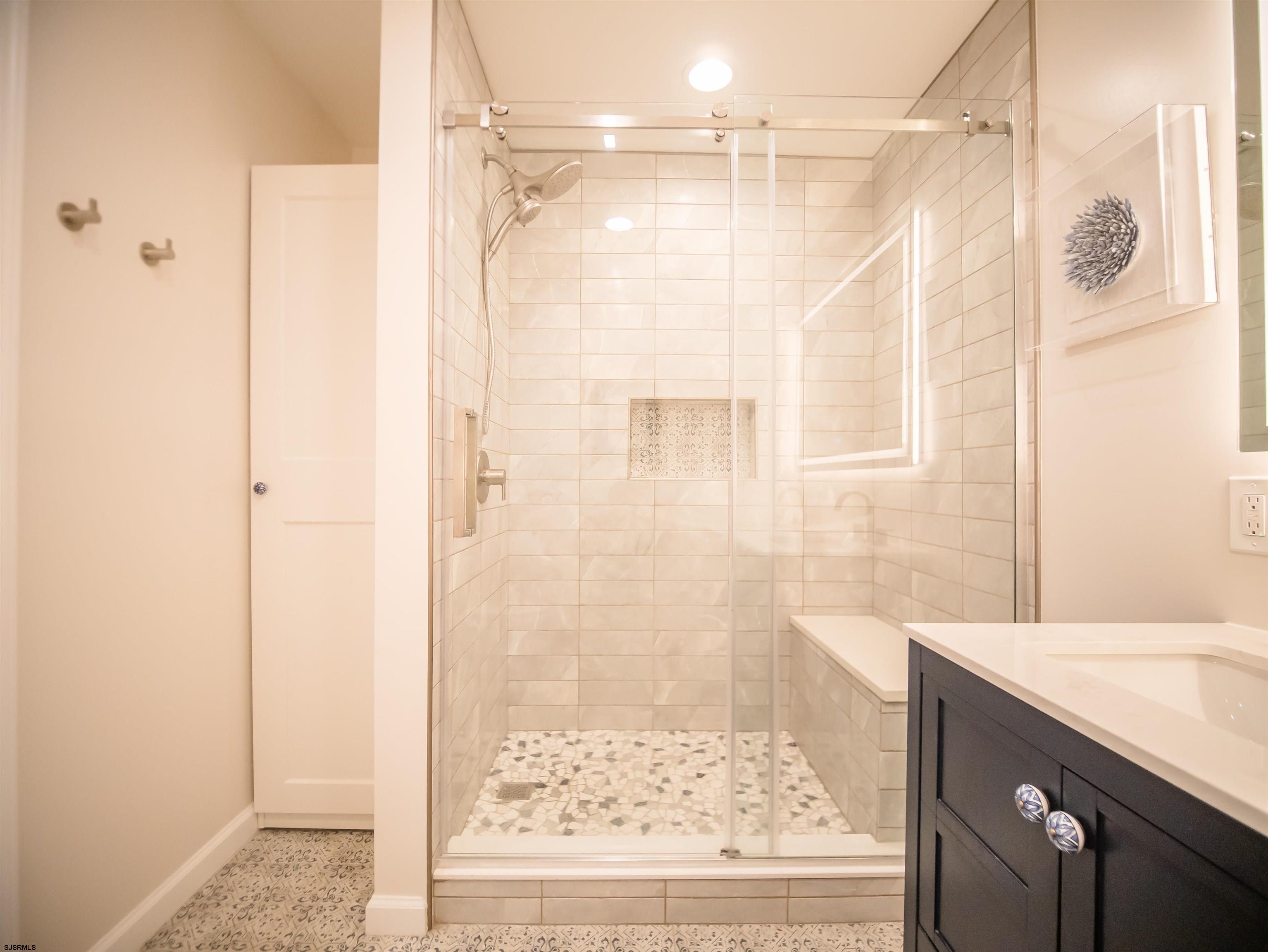 Ventnor, New Jersey 08406, United States, 3 Bedrooms Bedrooms, ,2 BathroomsBathrooms,Residential,Active,90333