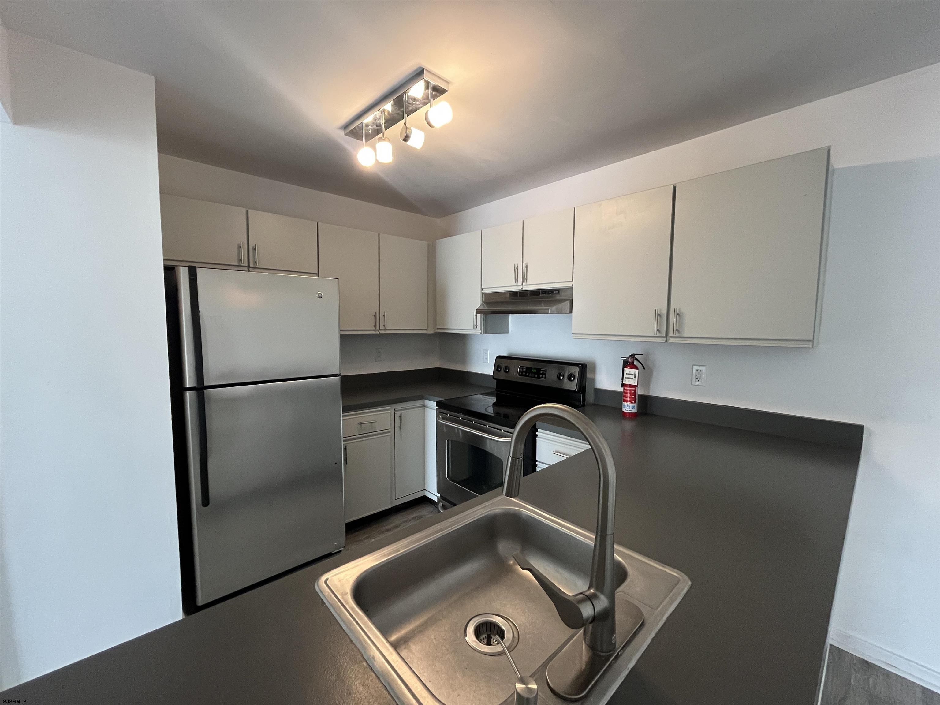 Egg Harbor Township, New Jersey 08234, United States, 2 Bedrooms Bedrooms, ,1 BathroomBathrooms,Residential,Active,171626