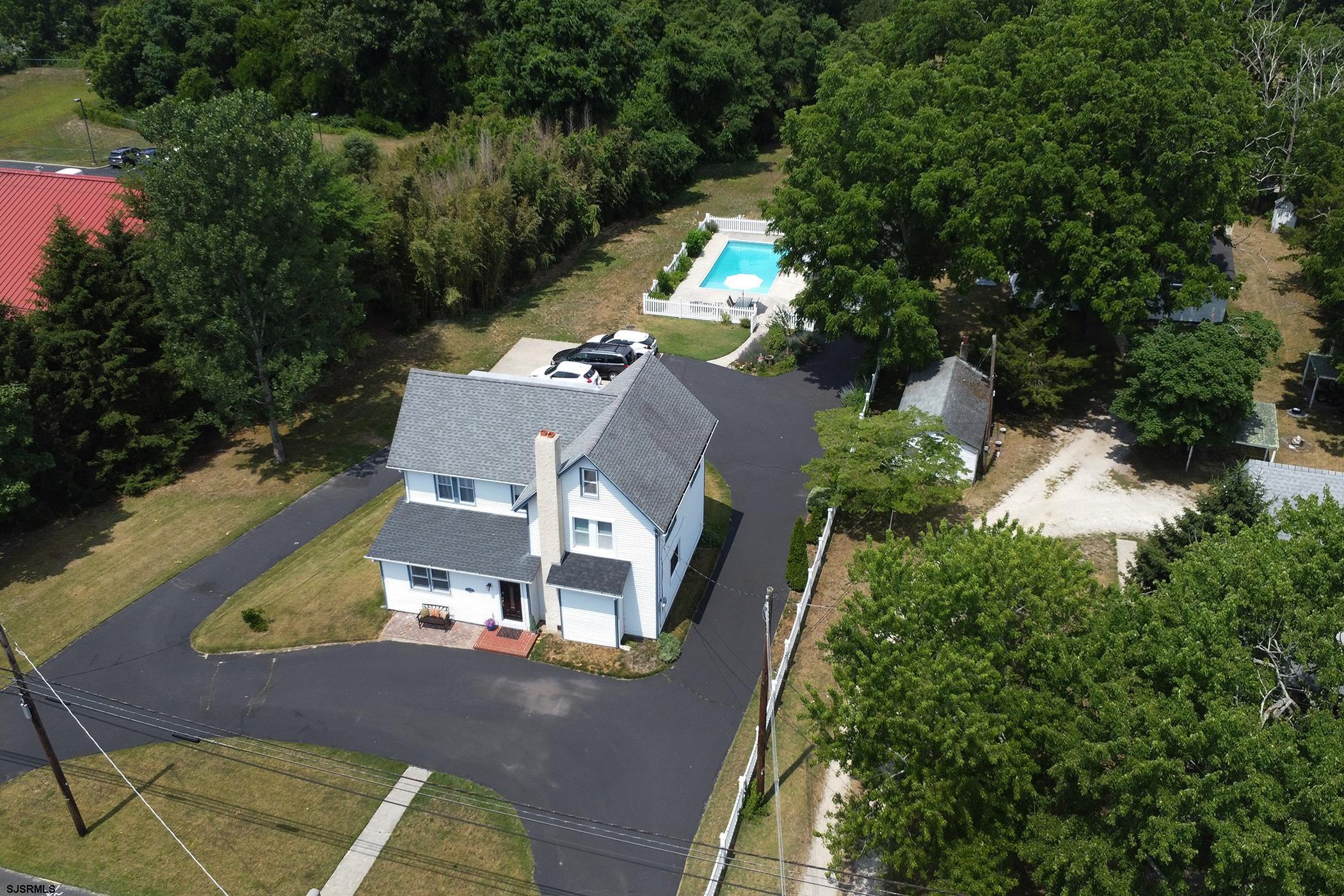 181 S New York Rd