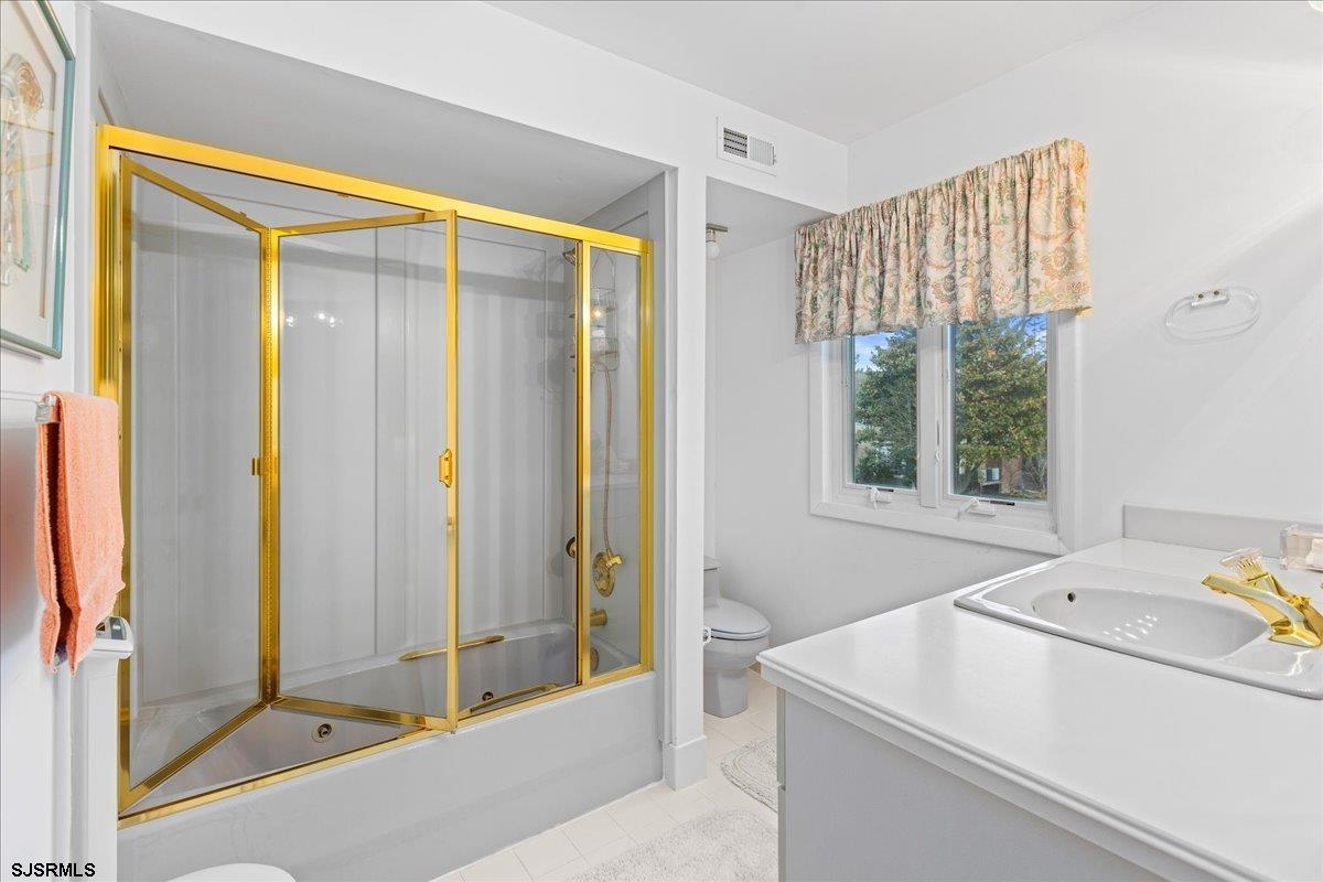 Margate, New Jersey 08402, United States, 6 Bedrooms Bedrooms, ,5 BathroomsBathrooms,Residential,Active,197715