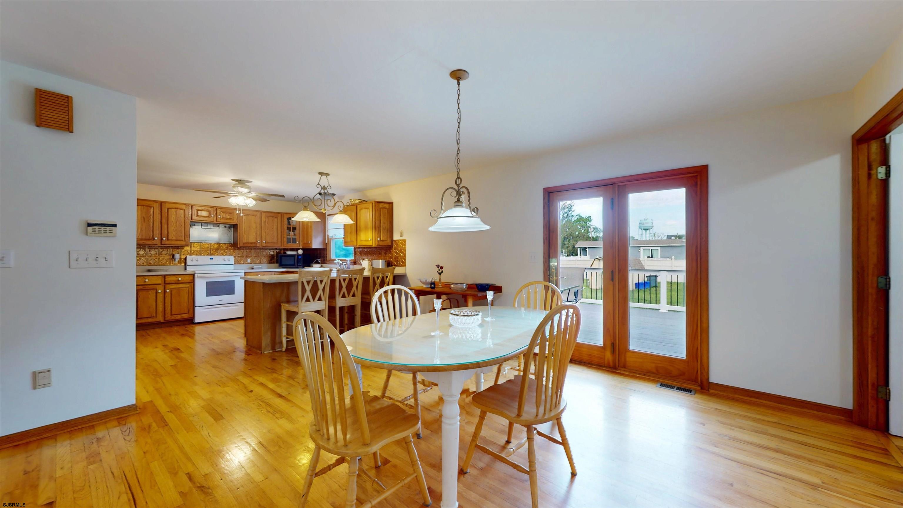 Minotola, New Jersey 08341, United States, 3 Bedrooms Bedrooms, ,3 BathroomsBathrooms,Residential,Active,184111