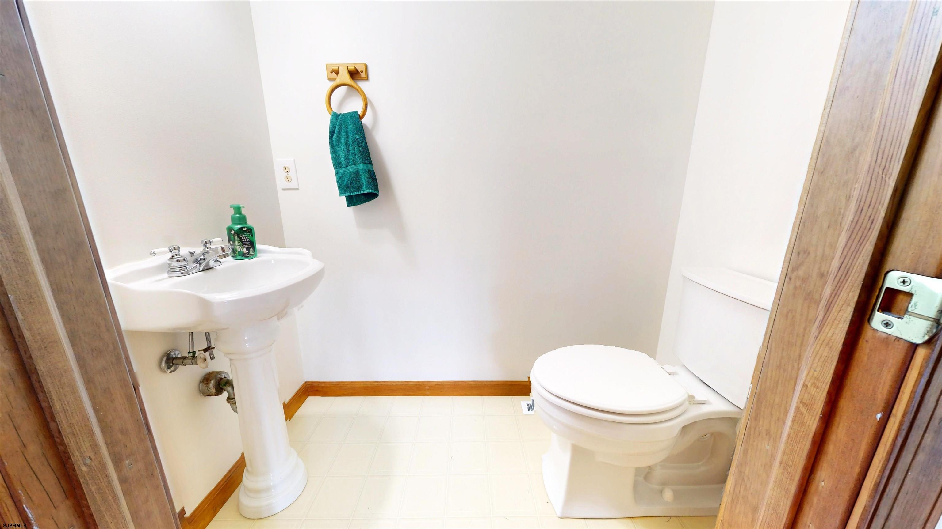 Minotola, New Jersey 08341, United States, 3 Bedrooms Bedrooms, ,3 BathroomsBathrooms,Residential,Active,184111